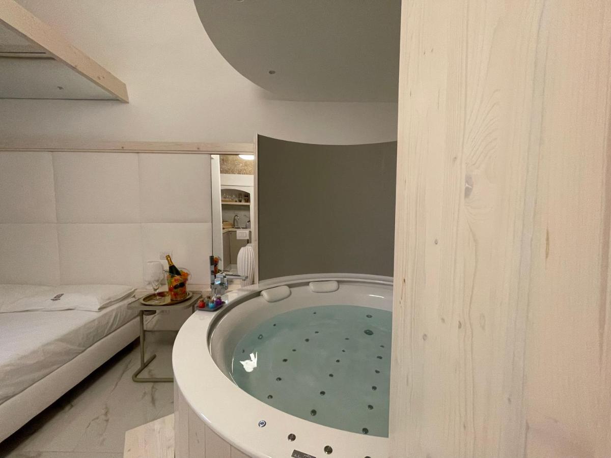 Suite Albatros - Luxury Room บิสเชลเย ภายนอก รูปภาพ