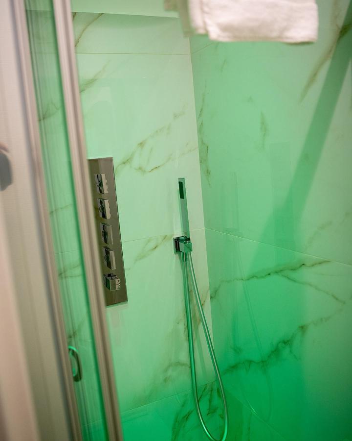 Suite Albatros - Luxury Room บิสเชลเย ภายนอก รูปภาพ